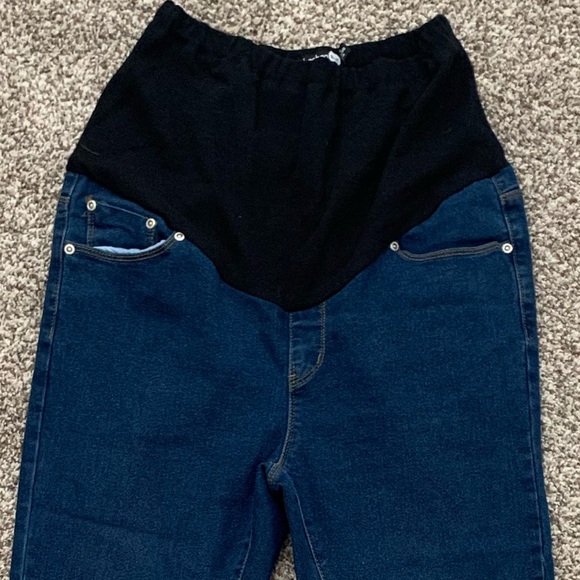BooHoo maternity jeans - Picture 4 of 5